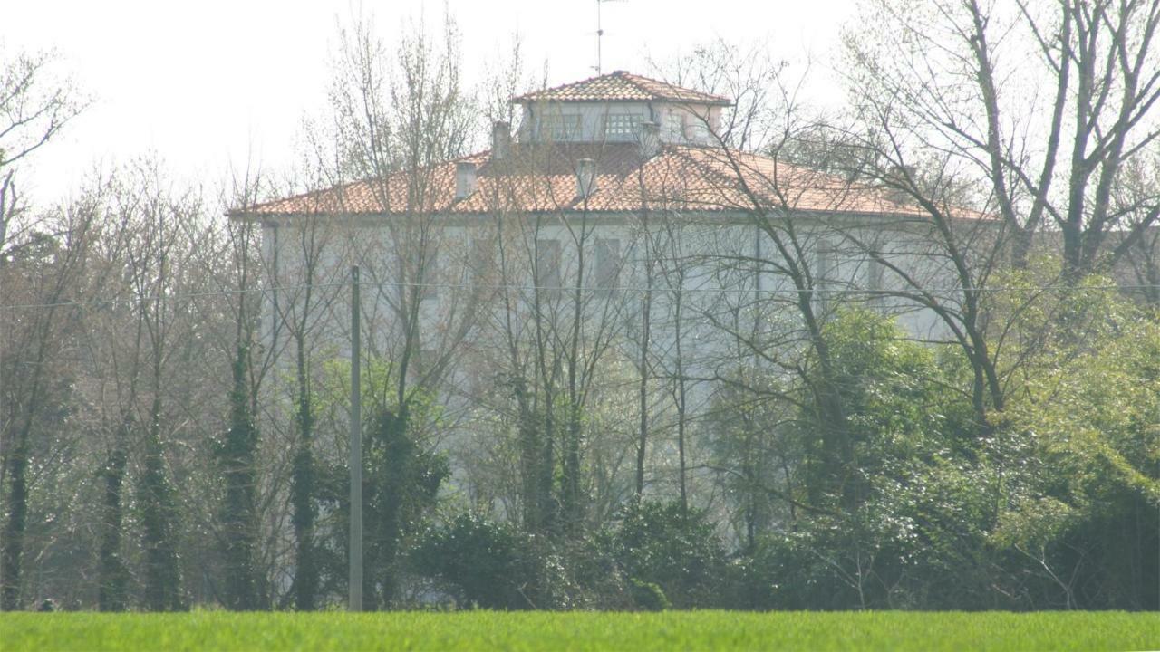 Villa Dei Tigli San Vicenzo di Galliera Экстерьер фото